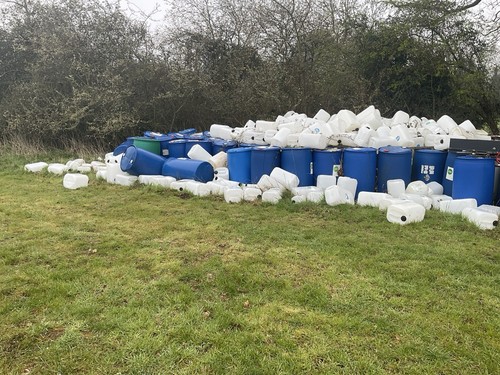 Plastic water containers x - containers, 4