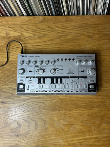 Behringer analog bass - behringer,