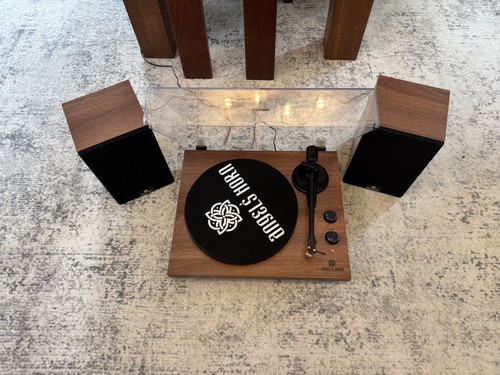 Angels horn turntable - turntable, with