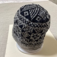 Fairisle Beanie hat Hand