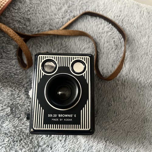 Vintage kodak six - vintage, brownie