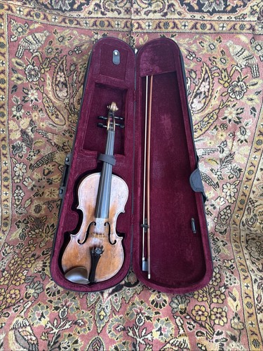 Violin labelled betts - violin,