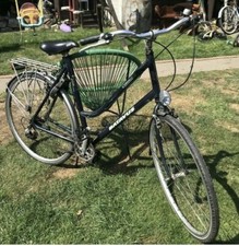 VINTAGE LADIES BIKE BICYCLE