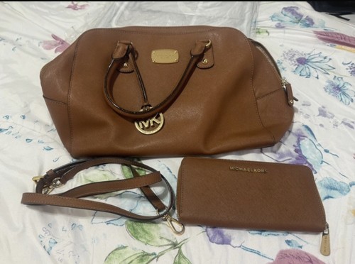 Ladies wallet and bag - mk,