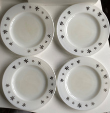 Vintage Pyrex Gaiety Snowflake