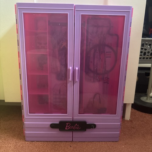 Barbie fashionistas carry - barbie, case