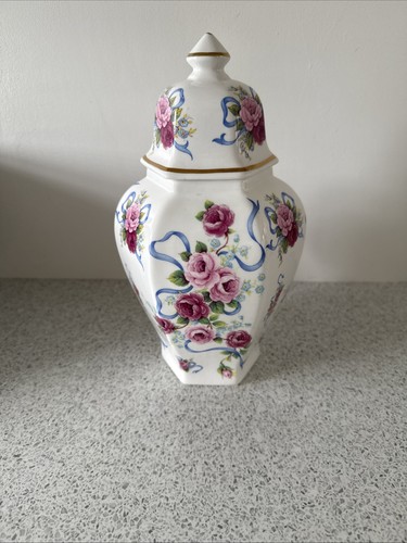 Longton hall fine bone china - hall,