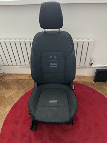 Ford focus active - active, drivers