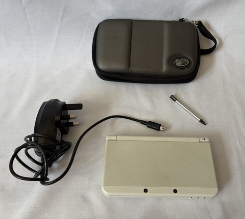 Nintendo 3ds white - 3ds, +