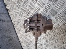 MERCEDES C180 BRAKE CALIPER