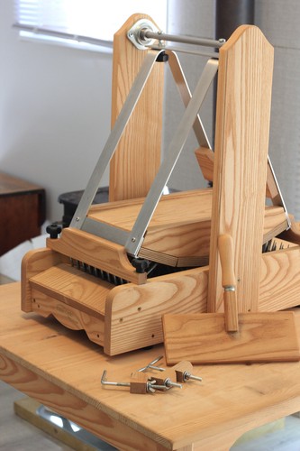 Large wool processing swing