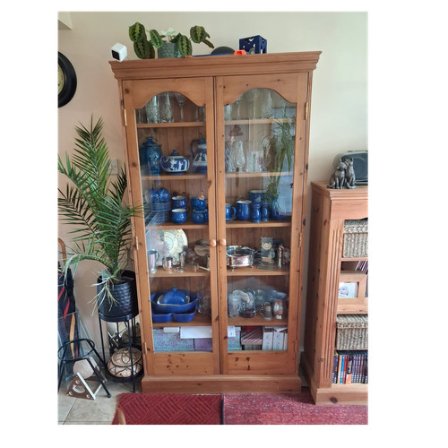 Pine glass door display - pine, &