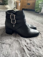 Just Fab Ladies Size 4 Black Heeled Ankle Boots