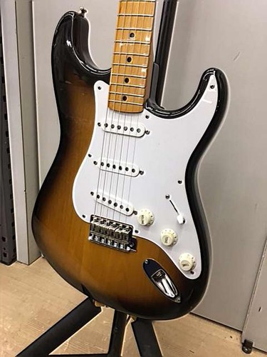 Stratocaster - (fender, japan)