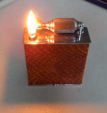 VINTAGE ART DECO MCMURDO SNAKE SKIN TABLE LIGHTER