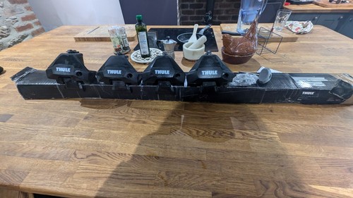 Thule roof bars - roof,