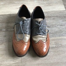 Ladies Brogues Classic Lace Up Perforated Oxfords Shoes Tan And Grey Size 6.5