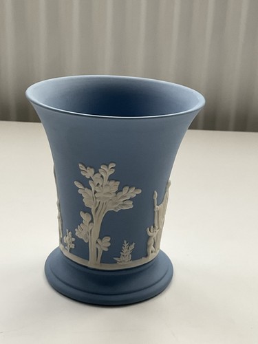 Wedgewood blue jasperware vase - wedgewood,