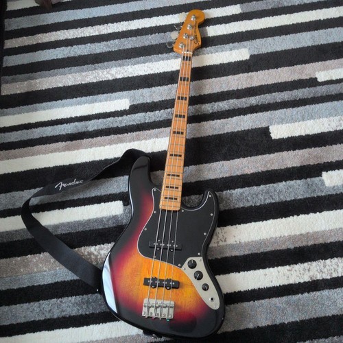 Squier classic vibe 70s jazz - '70s,