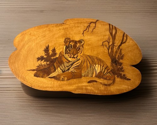 Inlaid wood marquetry picture - marquetry,
