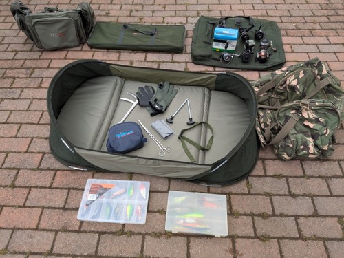 Coarse fishing job lot - fishing,