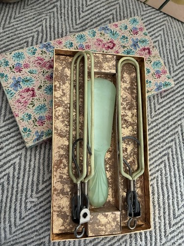 Vintage folding coat hanger - folding,