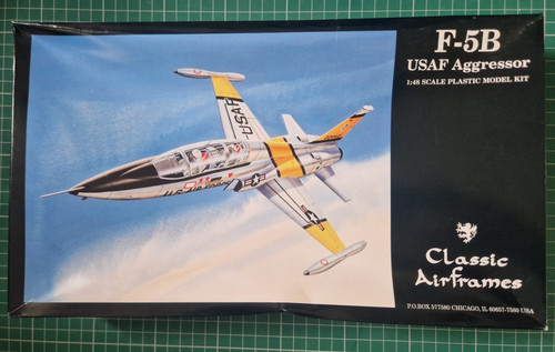 Classic airframes 487 5b - 487, f-5b