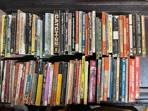 80x vintage paperback books - 80x,