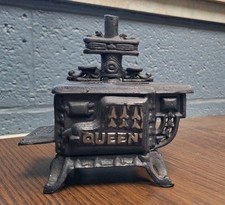 Vintage queen miniature cast - vintage,