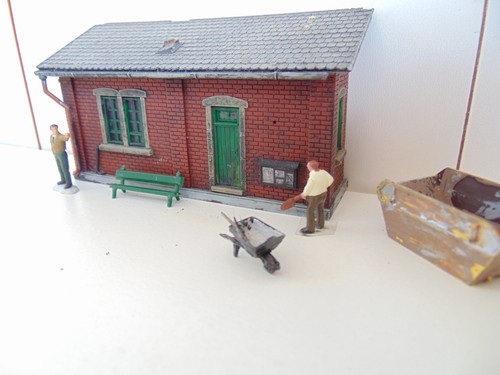 Model railway low relief - low,