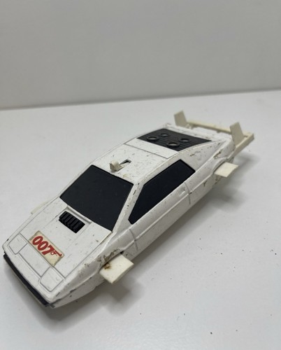 Corgi james bond 007 lotus - bond,