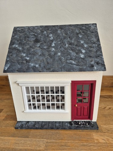 12th scale dolls house - 12th,