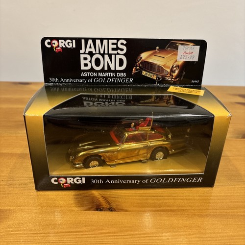 Corgi james bond aston martin - aston,