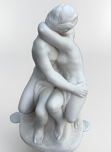 The kiss love sculpture - love,