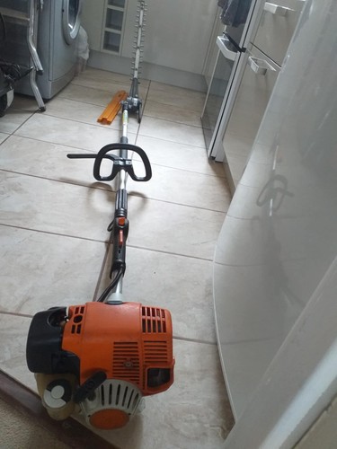 Stihl 100 petrol long reach - hl,