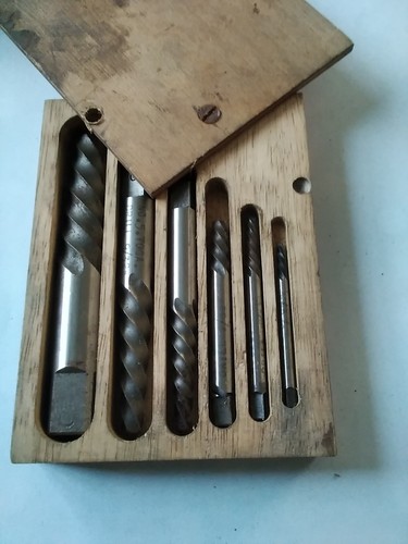 Set screw outs stud - of,