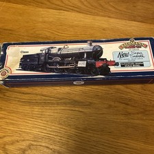 Bachmann :  4-6-0 Manor Class GWR Green Broome Manor 7805 : "00" Gauge. 