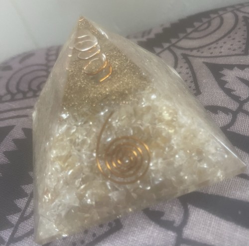 Citrine orgonite pyramid - citrine, 7.5cm