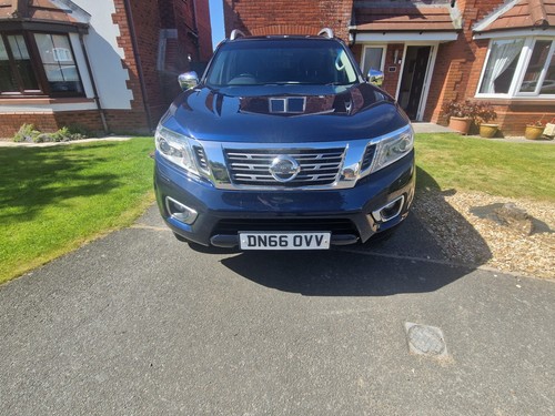 2016 nissan navara only - nissan,