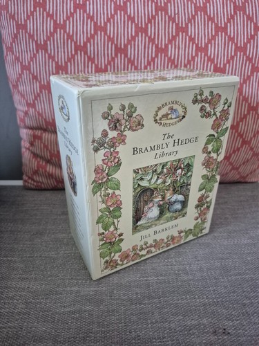 The brambly hedge library - the,