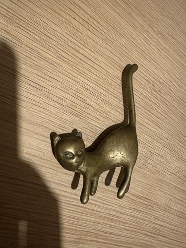 Solid brass cat - brass,