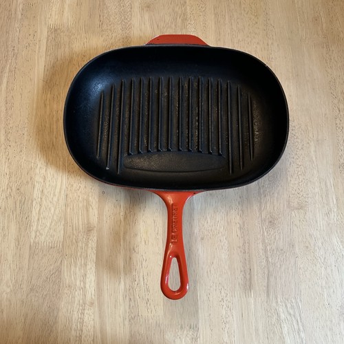 Creuset red cast - cast, iron