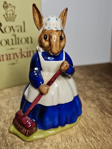 Royal doulton mrs bunnykins - mrs,