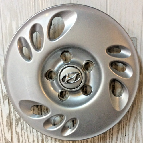 Hyundai h100 wheel trim - 14",