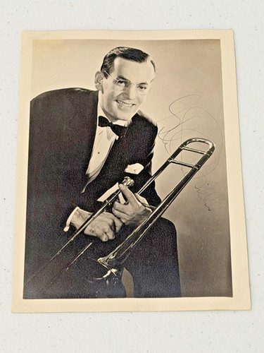 Big band leader glenn - big,