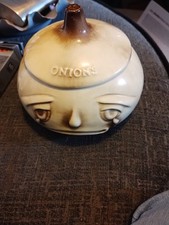 Vintage Sylvac Crying Onion Face Pot 516 British, England