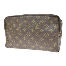 LOUIS VUITTON Trousse Toilette