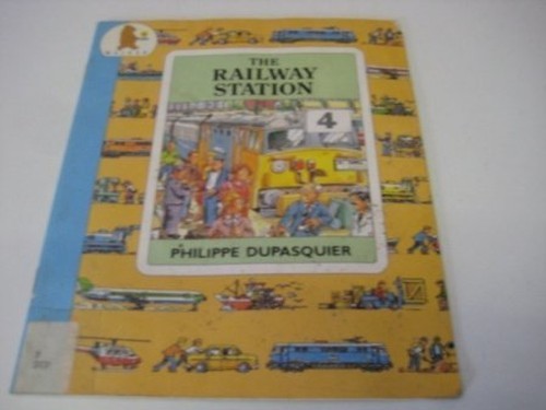 The railway station busy - the, (busy