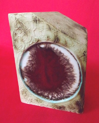 Carn pottery red spot sloped - pottery,