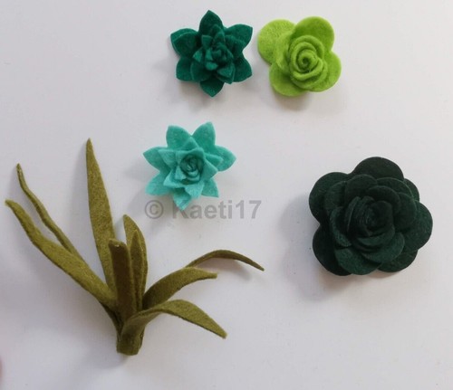 Tiny wool felt cactus - ,